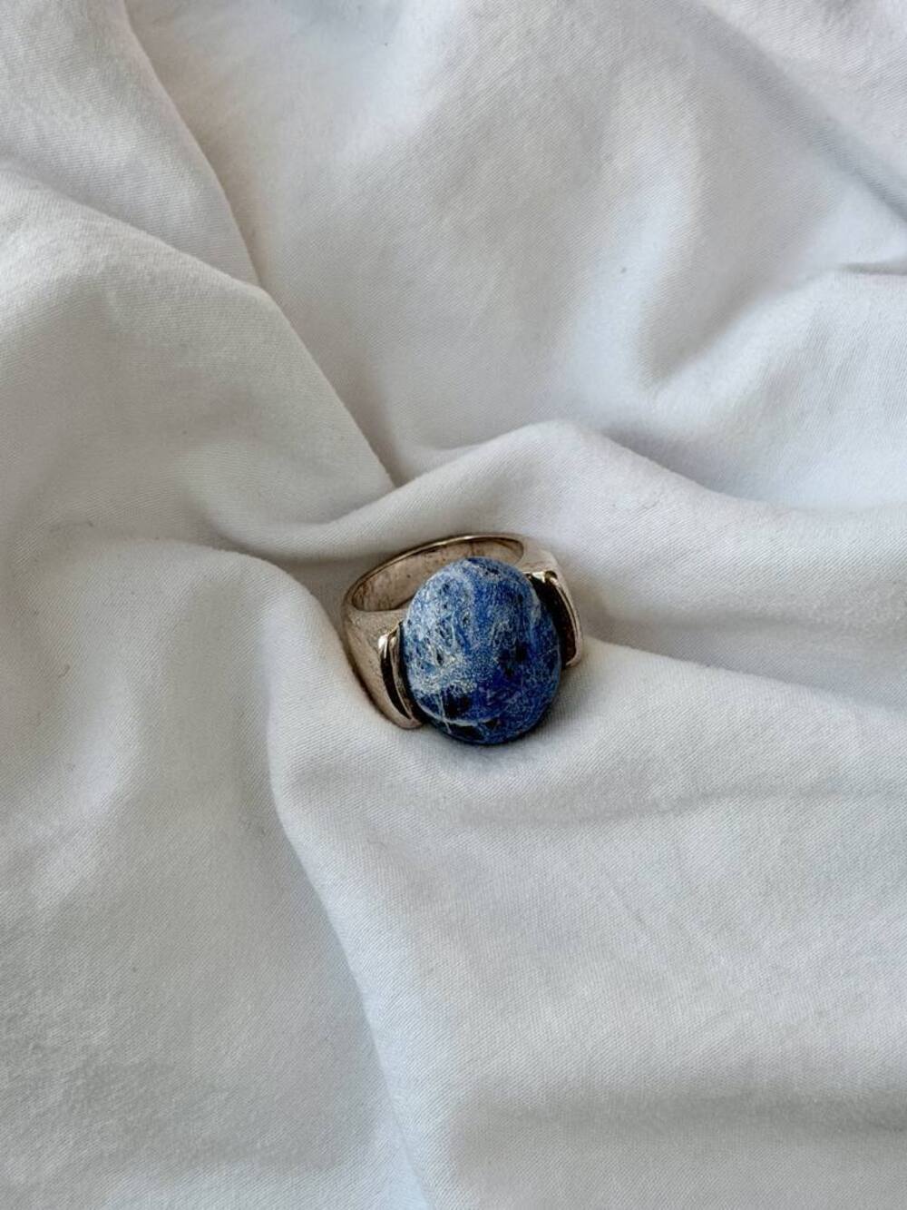 Big Oval Cabochon Ring - Silver Plated - Sodalite - Ring Size 9